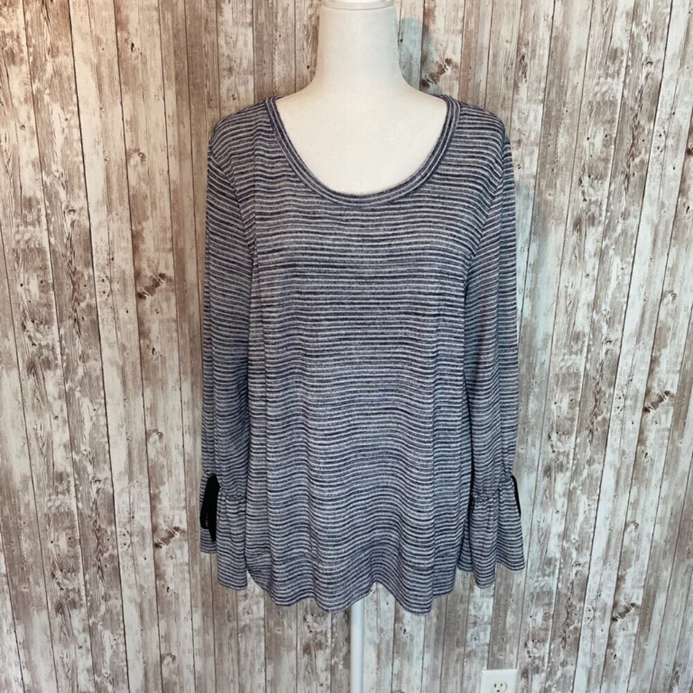 Charming Charlie Blue & White Striped Long Sleeve Shirt size XL